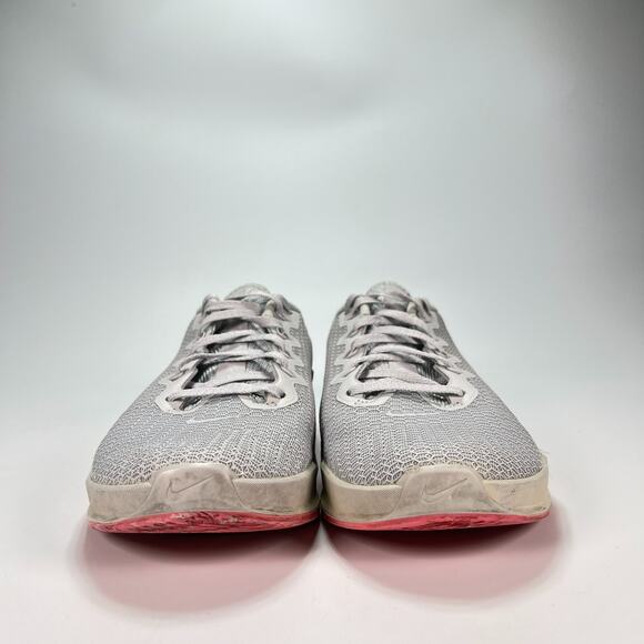 Nike Metcon 5 Grey Platinum Red Fade Training Shoes A02982-004 Women's Size 8.5 - Picture 2 of 10